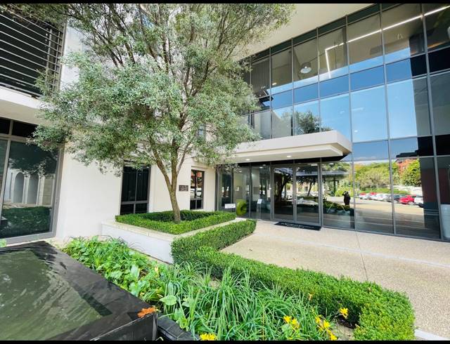 331M² OFFICE TO LET IN FOURWAYS
